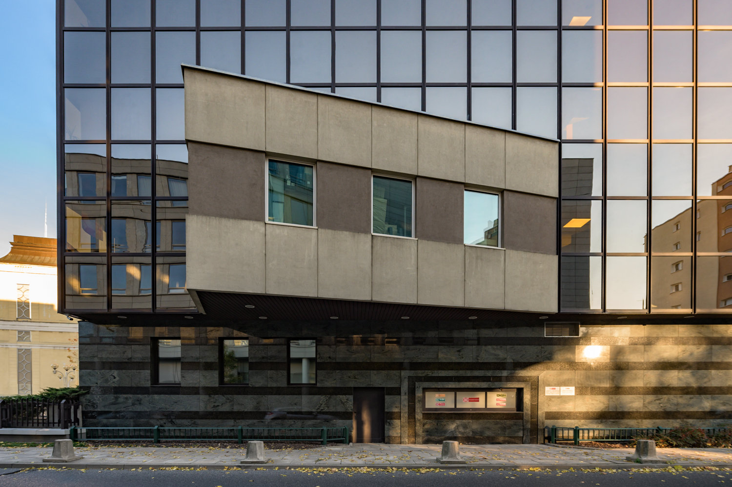 Zdjęcie architektury budynku Budynek mieszkalno-usługowy